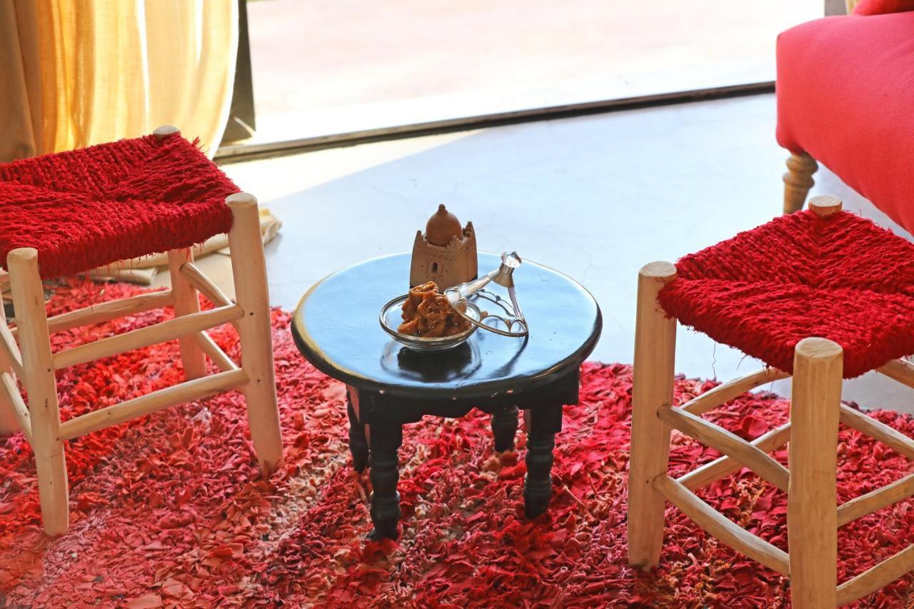 Dar Noujoum Hotel Ait Bou Zguia Buitenkant foto